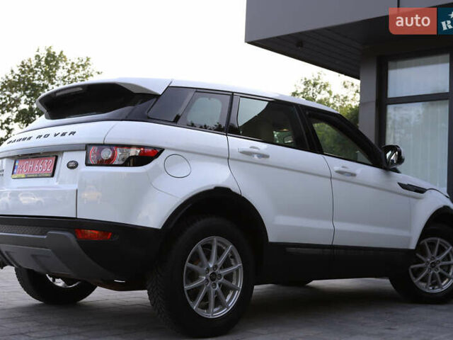 Білий Ленд Ровер Рендж Ровер Евок, об'ємом двигуна 2.18 л та пробігом 108 тис. км за 18999 $, фото 58 на Automoto.ua