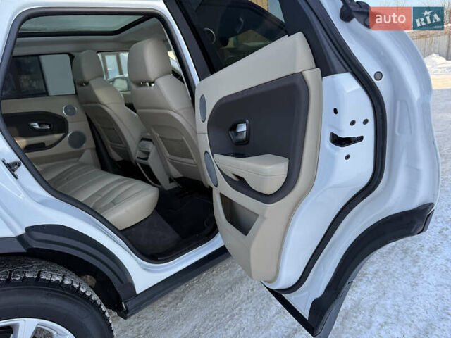 Белый Ленд Ровер Рендж Ровер Эвок, объемом двигателя 2.2 л и пробегом 115 тыс. км за 18999 $, фото 63 на Automoto.ua