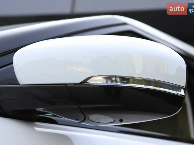 Белый Ленд Ровер Рендж Ровер Эвок, объемом двигателя 2.18 л и пробегом 108 тыс. км за 18999 $, фото 19 на Automoto.ua