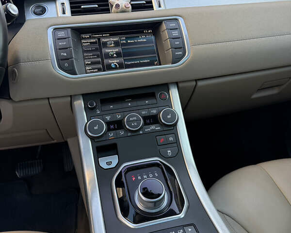 Белый Ленд Ровер Рендж Ровер Эвок, объемом двигателя 2.2 л и пробегом 115 тыс. км за 18999 $, фото 51 на Automoto.ua