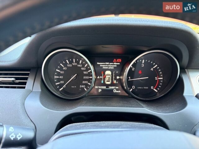 Білий Ленд Ровер Рендж Ровер Евок, об'ємом двигуна 2.18 л та пробігом 134 тис. км за 16500 $, фото 33 на Automoto.ua