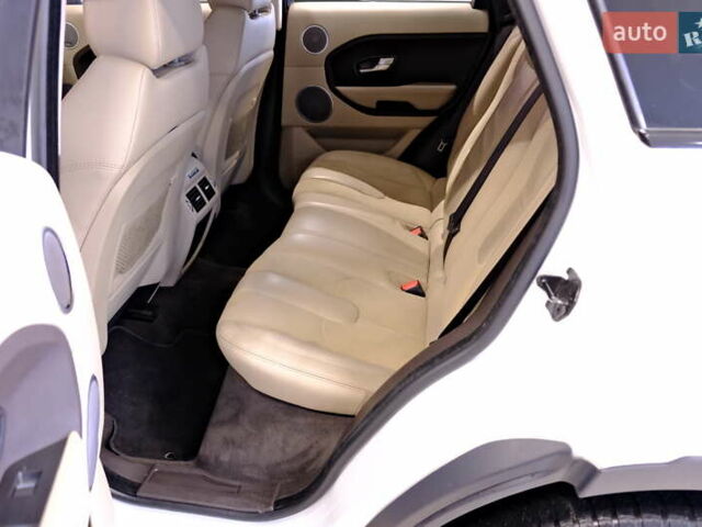 Білий Ленд Ровер Рендж Ровер Евок, об'ємом двигуна 2 л та пробігом 127 тис. км за 14900 $, фото 33 на Automoto.ua