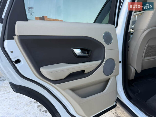 Белый Ленд Ровер Рендж Ровер Эвок, объемом двигателя 2.2 л и пробегом 115 тыс. км за 18999 $, фото 54 на Automoto.ua