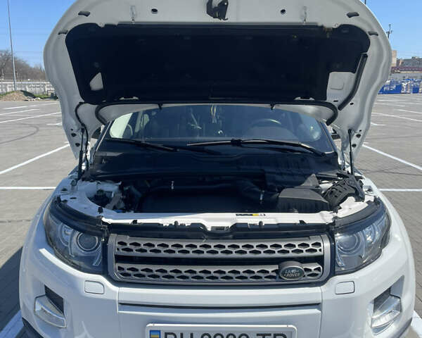 Білий Ленд Ровер Рендж Ровер Евок, об'ємом двигуна 2.18 л та пробігом 152 тис. км за 21000 $, фото 30 на Automoto.ua