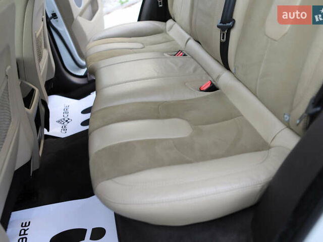 Белый Ленд Ровер Рендж Ровер Эвок, объемом двигателя 2.18 л и пробегом 108 тыс. км за 18999 $, фото 96 на Automoto.ua