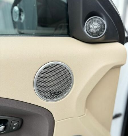 Білий Ленд Ровер Рендж Ровер Евок, об'ємом двигуна 2 л та пробігом 120 тис. км за 17900 $, фото 14 на Automoto.ua