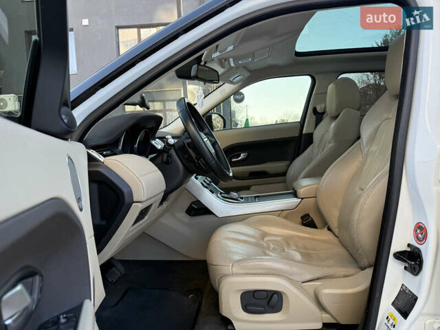 Белый Ленд Ровер Рендж Ровер Эвок, объемом двигателя 2.2 л и пробегом 115 тыс. км за 18999 $, фото 48 на Automoto.ua