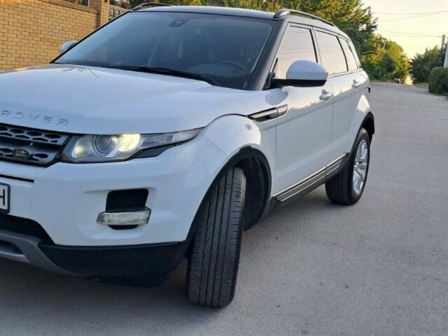 Білий Ленд Ровер Рендж Ровер Евок, об'ємом двигуна 2.18 л та пробігом 185 тис. км за 18000 $, фото 2 на Automoto.ua