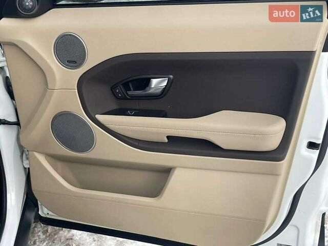 Белый Ленд Ровер Рендж Ровер Эвок, объемом двигателя 2 л и пробегом 125 тыс. км за 17900 $, фото 9 на Automoto.ua