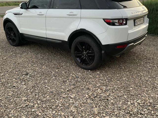 Білий Ленд Ровер Рендж Ровер Евок, об'ємом двигуна 2 л та пробігом 111 тис. км за 15999 $, фото 12 на Automoto.ua