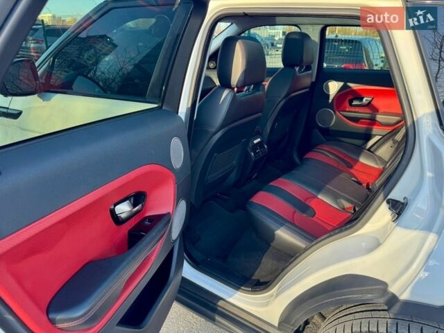 Белый Ленд Ровер Рендж Ровер Эвок, объемом двигателя 2 л и пробегом 135 тыс. км за 15500 $, фото 17 на Automoto.ua