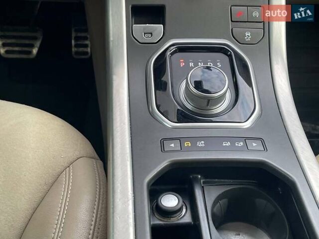 Белый Ленд Ровер Рендж Ровер Эвок, объемом двигателя 2 л и пробегом 125 тыс. км за 17900 $, фото 22 на Automoto.ua