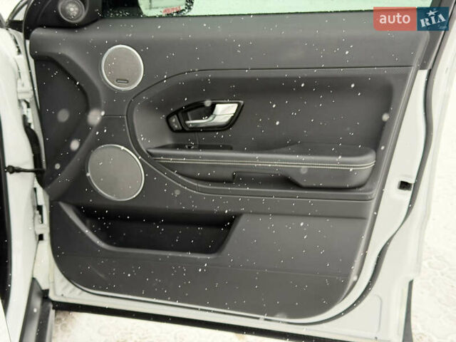 Білий Ленд Ровер Рендж Ровер Евок, об'ємом двигуна 0 л та пробігом 133 тис. км за 19999 $, фото 27 на Automoto.ua