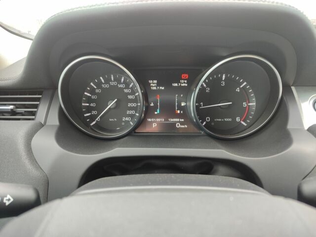 Білий Ленд Ровер Рендж Ровер Евок, об'ємом двигуна 2.2 л та пробігом 134 тис. км за 16990 $, фото 5 на Automoto.ua