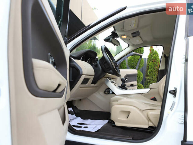 Білий Ленд Ровер Рендж Ровер Евок, об'ємом двигуна 2.18 л та пробігом 108 тис. км за 18999 $, фото 68 на Automoto.ua