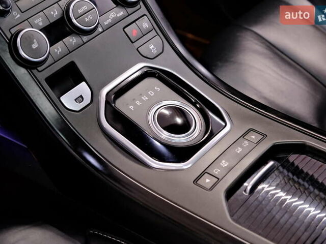 Білий Ленд Ровер Рендж Ровер Евок, об'ємом двигуна 2.2 л та пробігом 187 тис. км за 16900 $, фото 16 на Automoto.ua