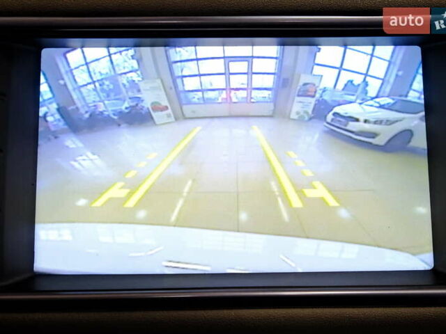 Білий Ленд Ровер Рендж Ровер Евок, об'ємом двигуна 2 л та пробігом 127 тис. км за 14900 $, фото 23 на Automoto.ua