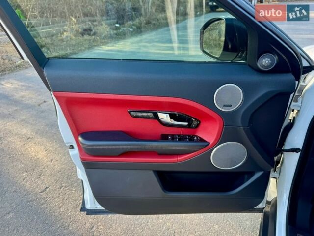 Белый Ленд Ровер Рендж Ровер Эвок, объемом двигателя 2 л и пробегом 135 тыс. км за 15500 $, фото 11 на Automoto.ua