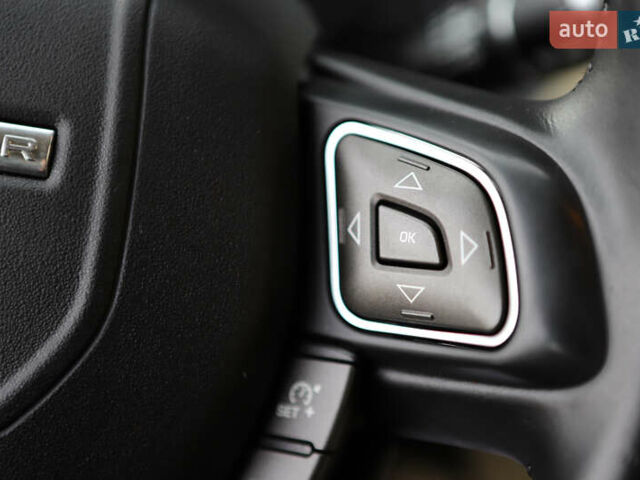 Білий Ленд Ровер Рендж Ровер Евок, об'ємом двигуна 2.18 л та пробігом 108 тис. км за 18999 $, фото 76 на Automoto.ua