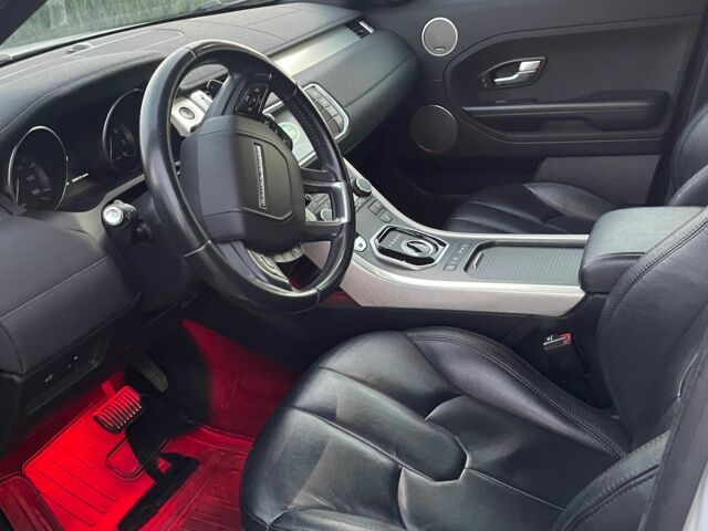 Білий Ленд Ровер Рендж Ровер Евок, об'ємом двигуна 2 л та пробігом 111 тис. км за 15999 $, фото 7 на Automoto.ua