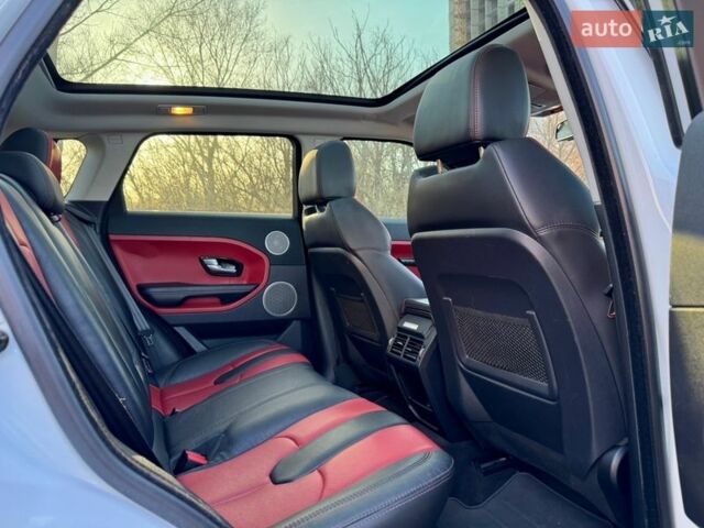 Белый Ленд Ровер Рендж Ровер Эвок, объемом двигателя 2 л и пробегом 135 тыс. км за 15500 $, фото 26 на Automoto.ua