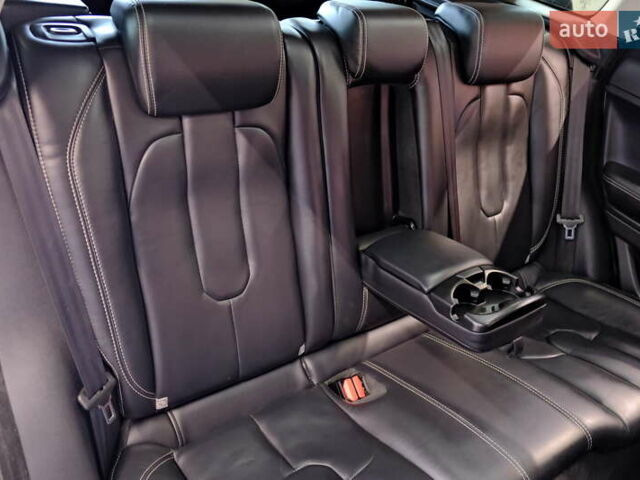 Білий Ленд Ровер Рендж Ровер Евок, об'ємом двигуна 2.2 л та пробігом 187 тис. км за 16900 $, фото 40 на Automoto.ua