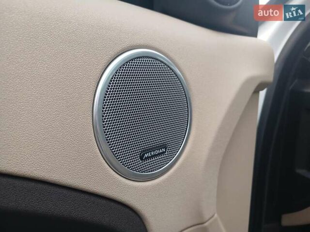 Білий Ленд Ровер Рендж Ровер Евок, об'ємом двигуна 2 л та пробігом 128 тис. км за 16990 $, фото 10 на Automoto.ua