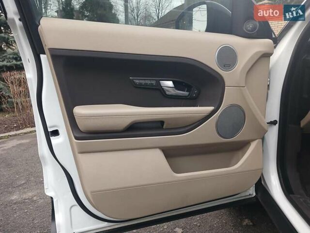 Білий Ленд Ровер Рендж Ровер Евок, об'ємом двигуна 2 л та пробігом 128 тис. км за 16990 $, фото 8 на Automoto.ua