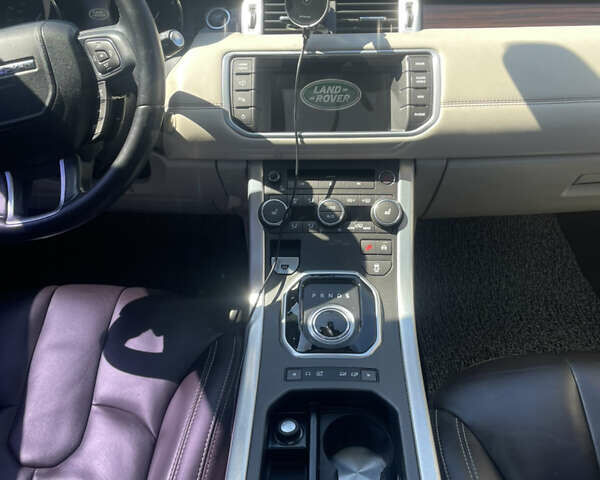 Білий Ленд Ровер Рендж Ровер Евок, об'ємом двигуна 2.18 л та пробігом 152 тис. км за 21000 $, фото 36 на Automoto.ua