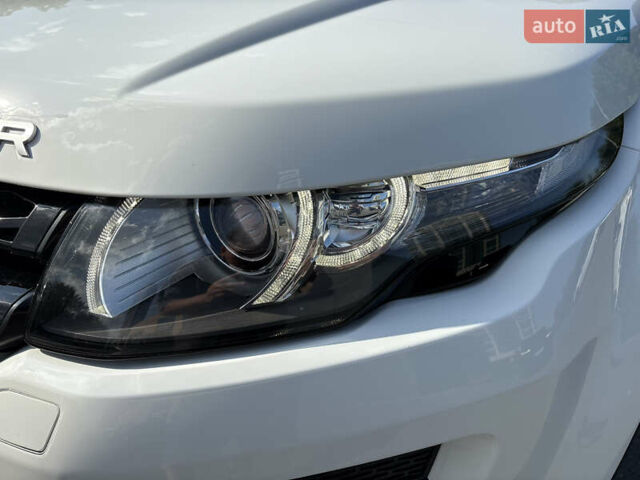 Белый Ленд Ровер Рендж Ровер Эвок, объемом двигателя 2.18 л и пробегом 144 тыс. км за 20900 $, фото 5 на Automoto.ua