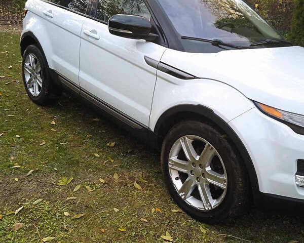 Білий Ленд Ровер Рендж Ровер Евок, об'ємом двигуна 2 л та пробігом 166 тис. км за 14500 $, фото 18 на Automoto.ua