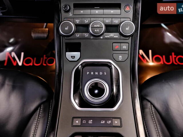 Білий Ленд Ровер Рендж Ровер Евок, об'ємом двигуна 2.2 л та пробігом 187 тис. км за 16900 $, фото 17 на Automoto.ua