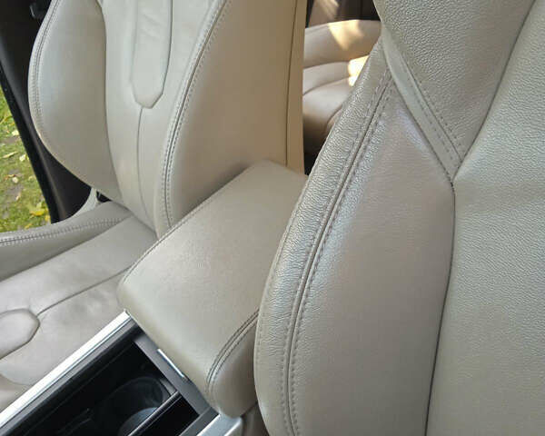 Білий Ленд Ровер Рендж Ровер Евок, об'ємом двигуна 2 л та пробігом 166 тис. км за 14500 $, фото 29 на Automoto.ua