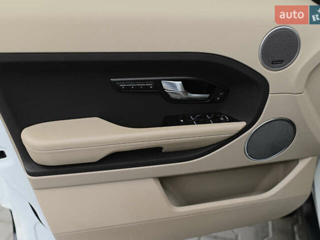 Білий Ленд Ровер Рендж Ровер Евок, об'ємом двигуна 2.2 л та пробігом 110 тис. км за 21000 $, фото 20 на Automoto.ua