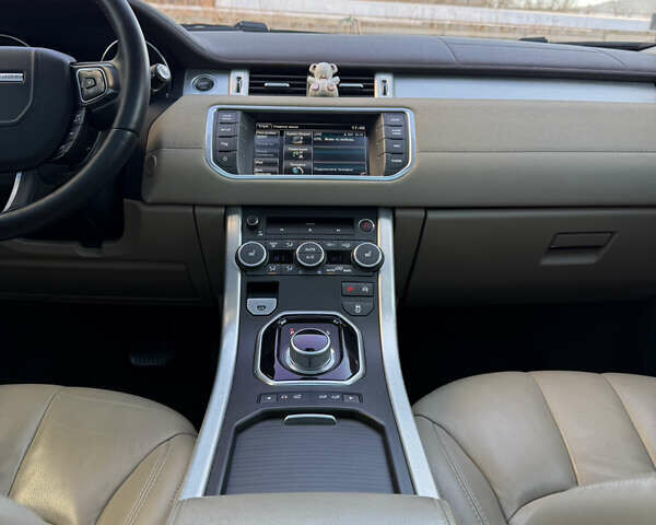 Белый Ленд Ровер Рендж Ровер Эвок, объемом двигателя 2.2 л и пробегом 115 тыс. км за 18999 $, фото 60 на Automoto.ua