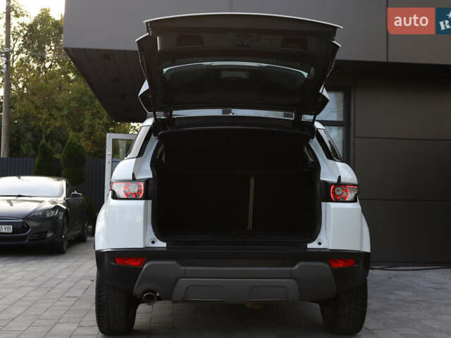 Білий Ленд Ровер Рендж Ровер Евок, об'ємом двигуна 2.18 л та пробігом 108 тис. км за 18999 $, фото 46 на Automoto.ua