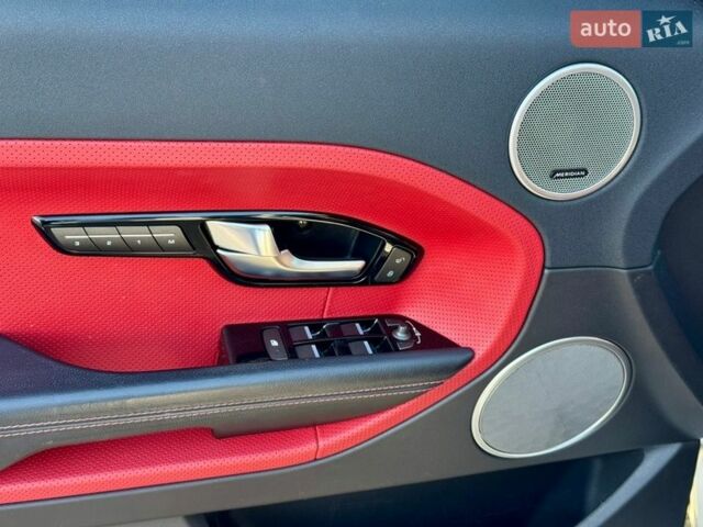 Белый Ленд Ровер Рендж Ровер Эвок, объемом двигателя 2 л и пробегом 135 тыс. км за 15500 $, фото 12 на Automoto.ua