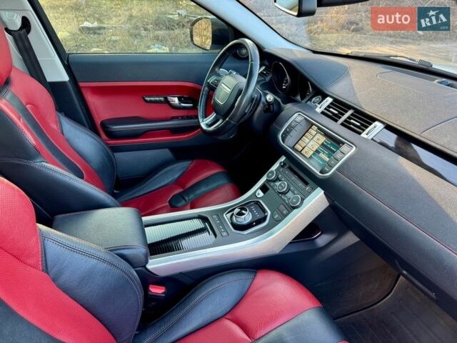 Белый Ленд Ровер Рендж Ровер Эвок, объемом двигателя 2 л и пробегом 135 тыс. км за 15500 $, фото 32 на Automoto.ua