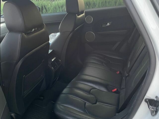 Білий Ленд Ровер Рендж Ровер Евок, об'ємом двигуна 2 л та пробігом 111 тис. км за 15999 $, фото 8 на Automoto.ua