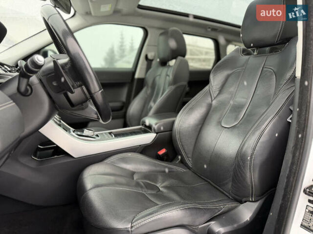 Білий Ленд Ровер Рендж Ровер Евок, об'ємом двигуна 0 л та пробігом 133 тис. км за 19999 $, фото 11 на Automoto.ua