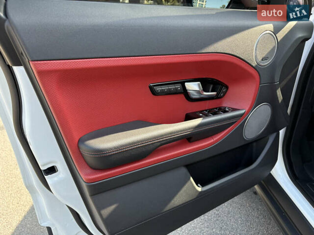 Белый Ленд Ровер Рендж Ровер Эвок, объемом двигателя 2.18 л и пробегом 144 тыс. км за 20900 $, фото 10 на Automoto.ua