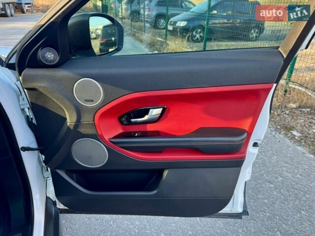 Белый Ленд Ровер Рендж Ровер Эвок, объемом двигателя 2 л и пробегом 135 тыс. км за 15500 $, фото 28 на Automoto.ua