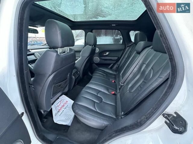 Білий Ленд Ровер Рендж Ровер Евок, об'ємом двигуна 2 л та пробігом 199 тис. км за 11900 $, фото 7 на Automoto.ua