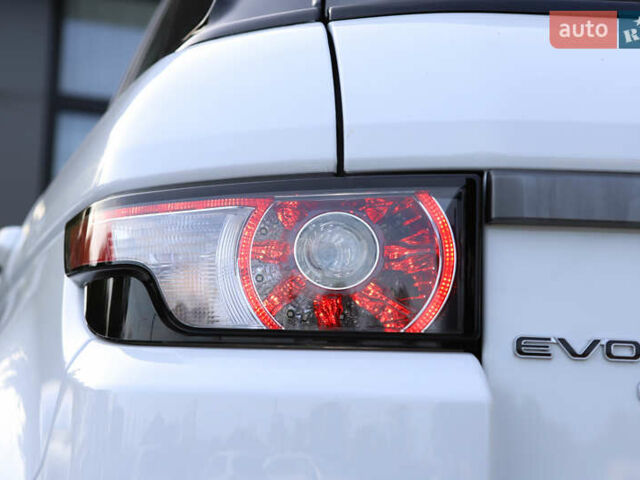 Білий Ленд Ровер Рендж Ровер Евок, об'ємом двигуна 2.18 л та пробігом 108 тис. км за 18999 $, фото 42 на Automoto.ua