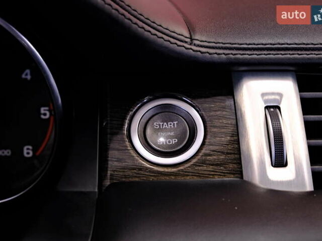 Білий Ленд Ровер Рендж Ровер Евок, об'ємом двигуна 2.2 л та пробігом 187 тис. км за 16900 $, фото 24 на Automoto.ua