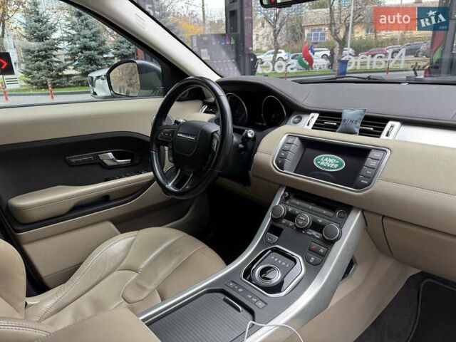 Белый Ленд Ровер Рендж Ровер Эвок, объемом двигателя 2 л и пробегом 110 тыс. км за 15500 $, фото 6 на Automoto.ua