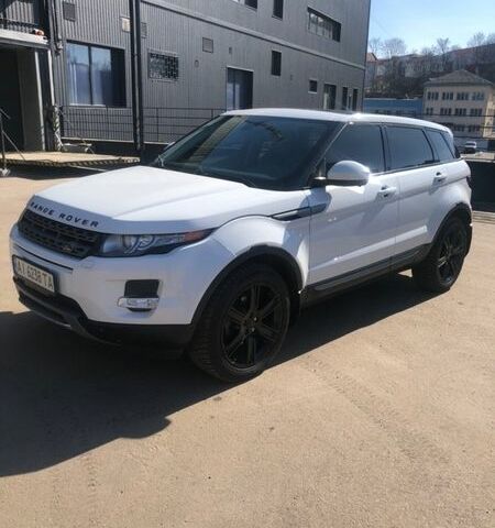 Белый Ленд Ровер Рендж Ровер Эвок, объемом двигателя 2 л и пробегом 245 тыс. км за 16300 $, фото 2 на Automoto.ua