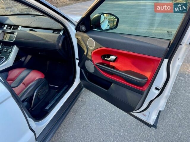 Белый Ленд Ровер Рендж Ровер Эвок, объемом двигателя 2 л и пробегом 135 тыс. км за 15500 $, фото 27 на Automoto.ua