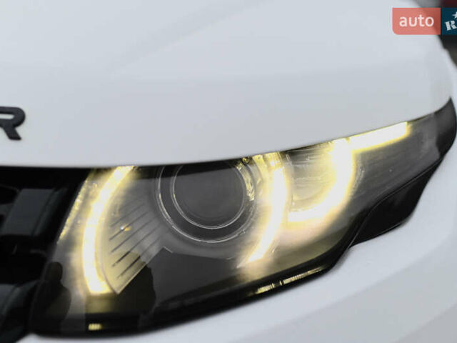 Білий Ленд Ровер Рендж Ровер Евок, об'ємом двигуна 2.2 л та пробігом 110 тис. км за 21000 $, фото 62 на Automoto.ua