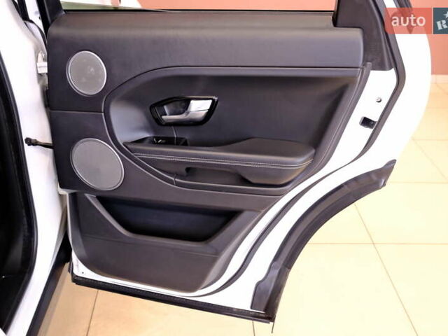 Білий Ленд Ровер Рендж Ровер Евок, об'ємом двигуна 2.2 л та пробігом 187 тис. км за 16900 $, фото 37 на Automoto.ua